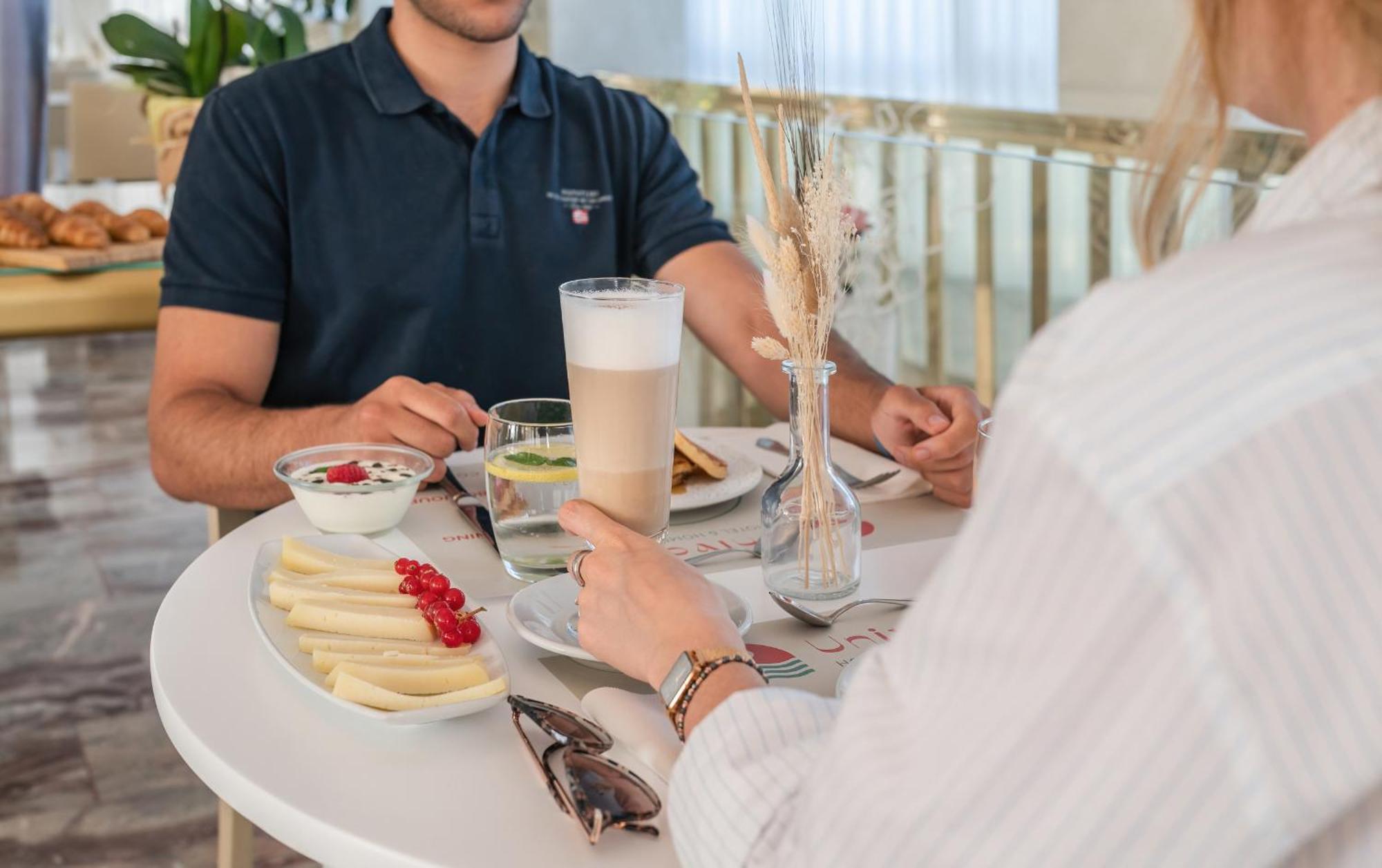 Hotel Universal 카톨리카 외부 사진